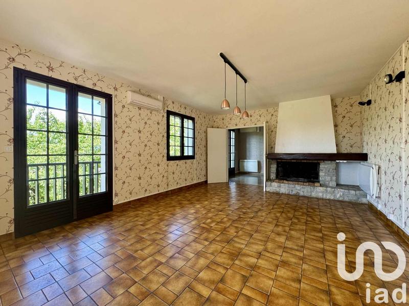 Maison - 257 m² - 9 pièces