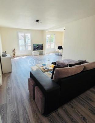 Appartement - 85 m² - 4 pièces