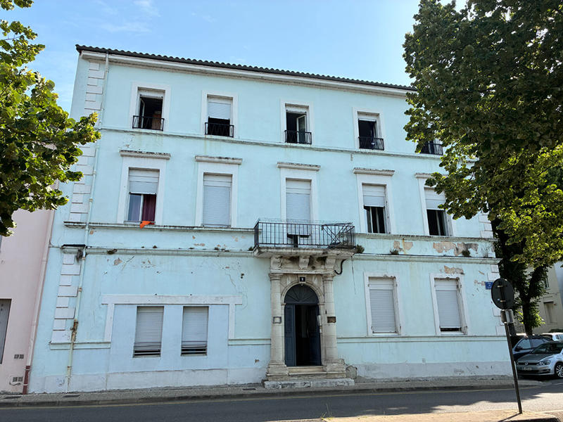 Maison - 547 m² - 14 pièces