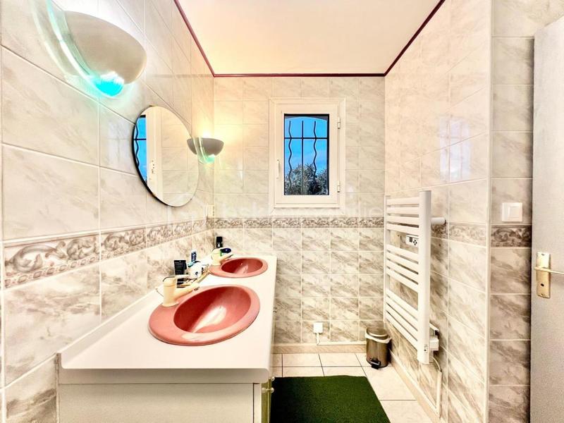 Villa - 165 m² - 6 pièces