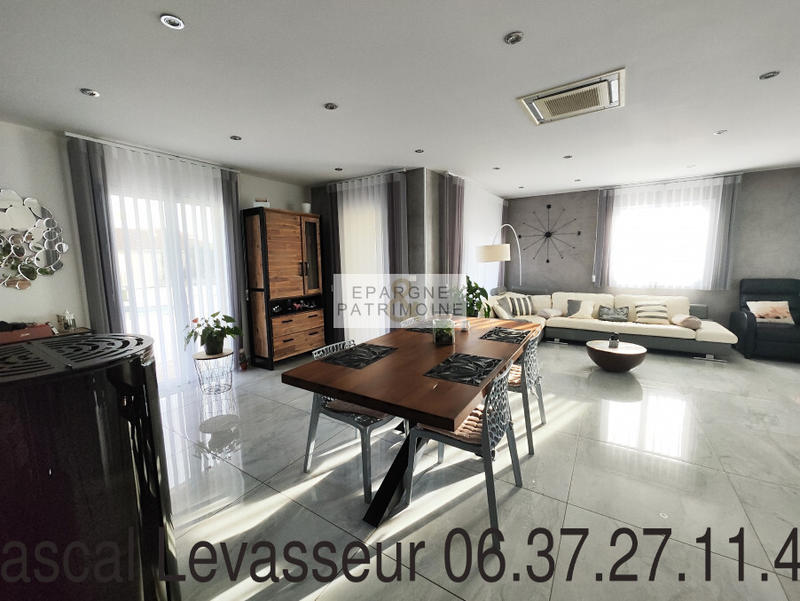 Maison - 168 m² - 7 pièces