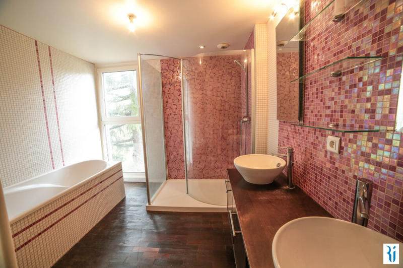 Maison - 160 m² - 5 pièces