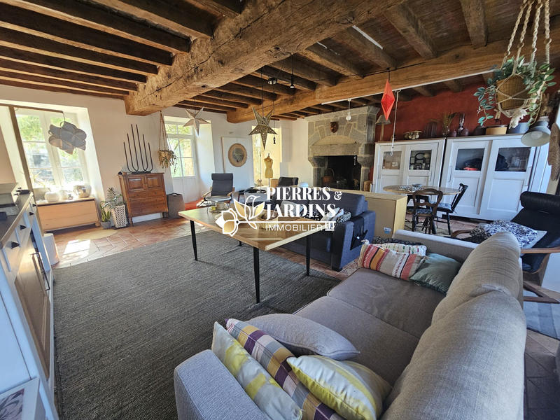 Maison ancienne - 250 m² - 8 pièces