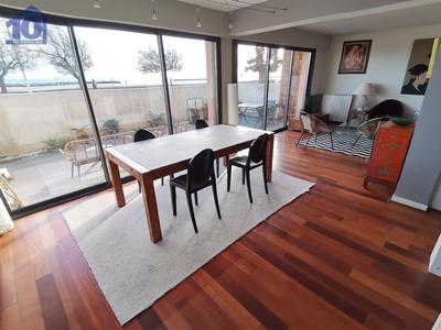 Appartement - 90 m² - 3 pièces