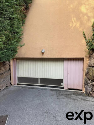 Parking / Garage - 12 m²