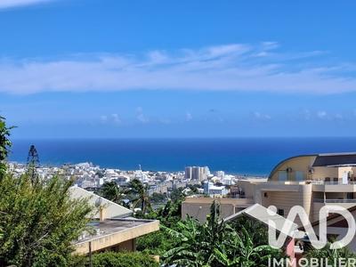 Appartement - 90 m² - 5 pièces