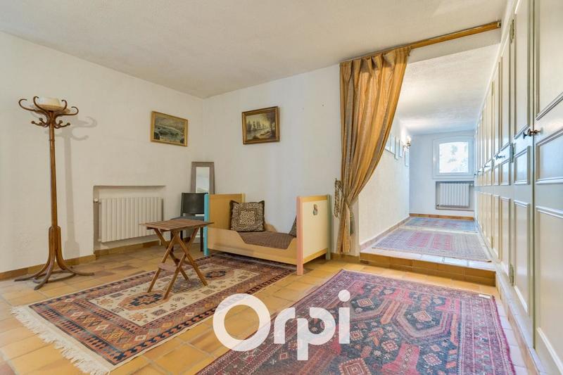 Villa - 220 m² - 5 pièces