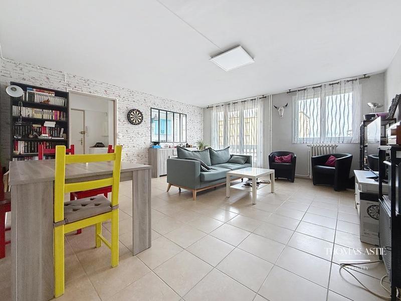 Appartement - 67 m² - 3 pièces