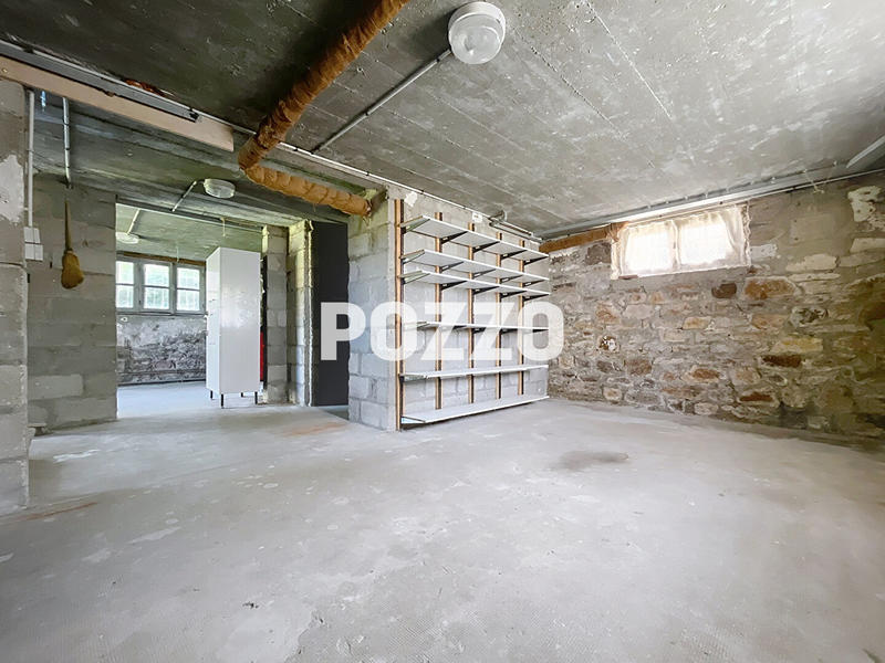 Maison - 96 m² - 6 pièces