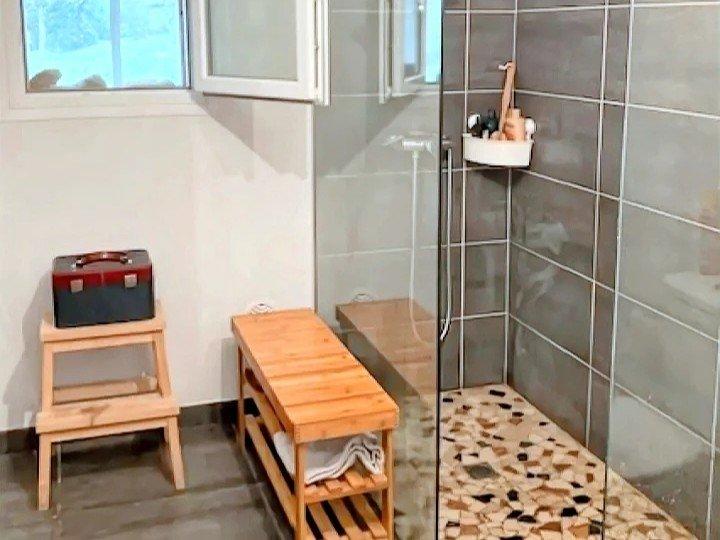 Maison - 201 m² - 5 pièces