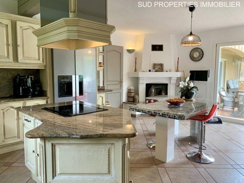 Villa - 297 m² - 7 pièces