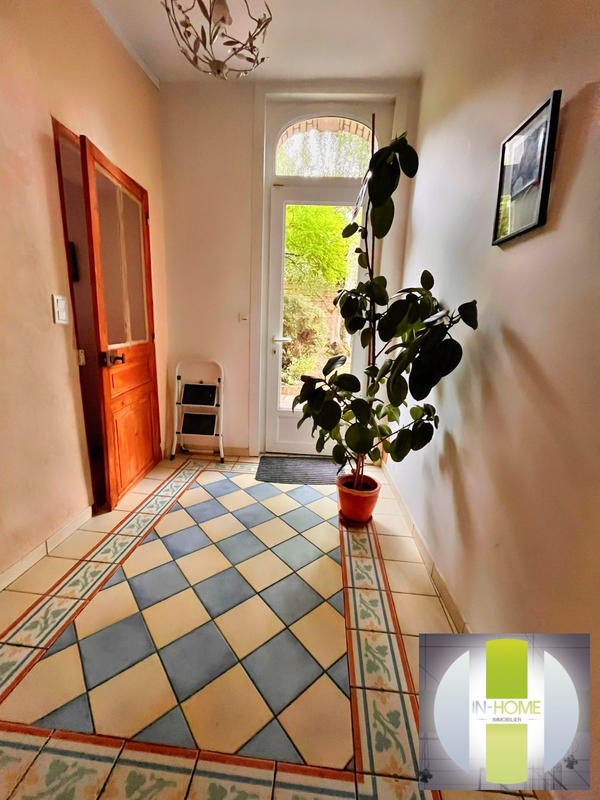 Maison - 272 m² - 2 pièces