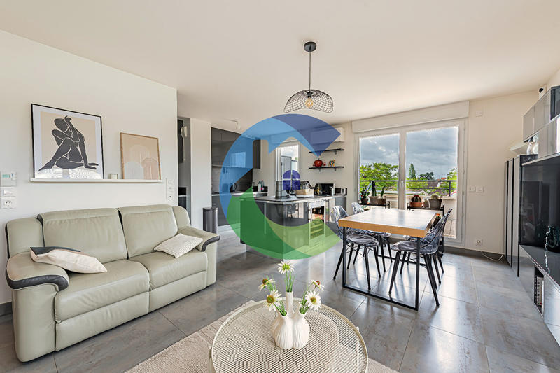 Appartement - 81 m² - 4 pièces