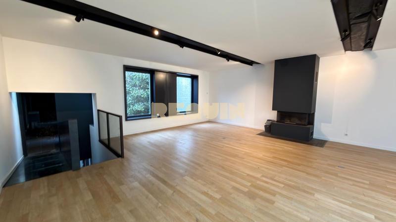 Loft - 200 m² - 3 pièces