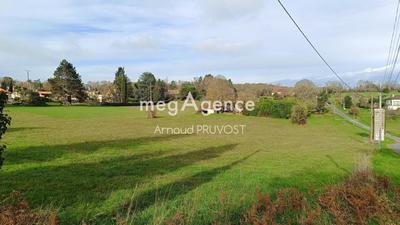 Terrain constructible - 6 810 m²