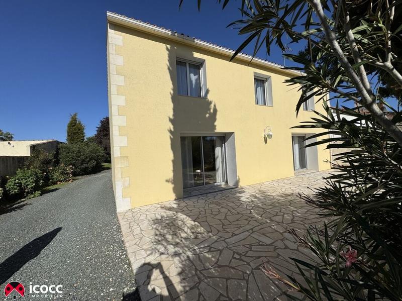 Maison - 196 m² - 6 pièces