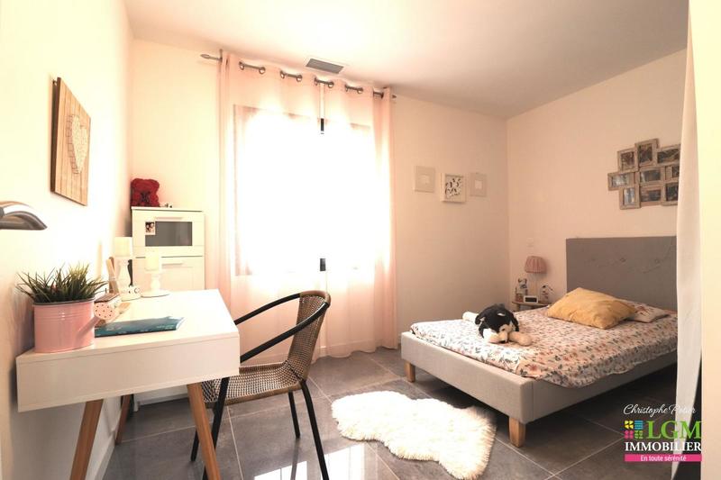 Maison - 195 m² - 8 pièces