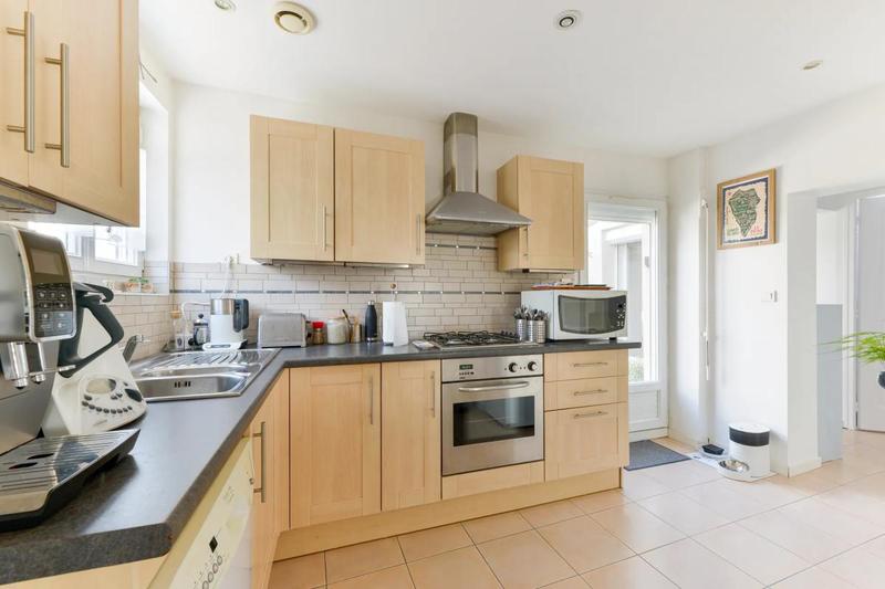 Maison - 85 m² - 4 pièces