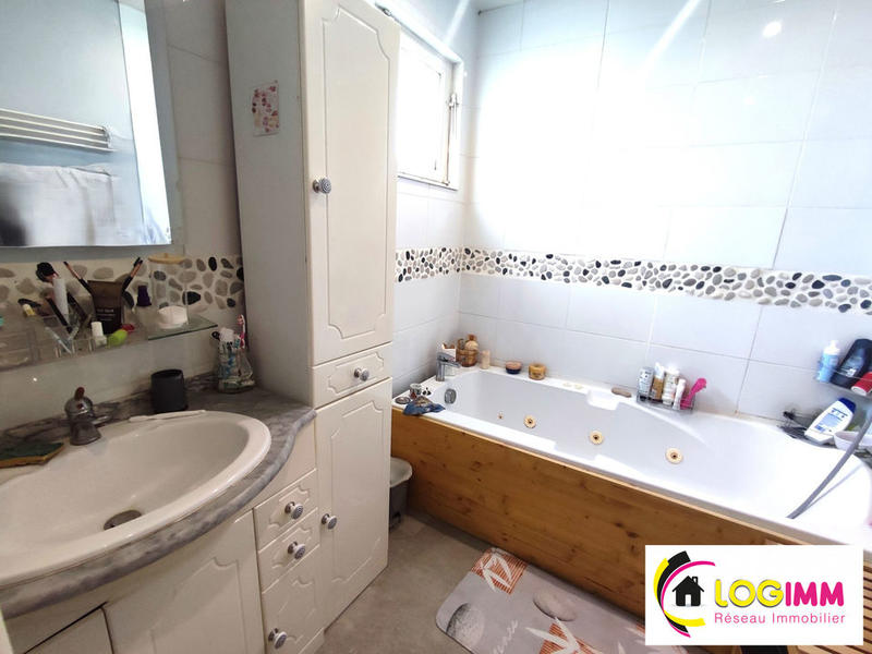 Maison - 120 m² - 8 pièces