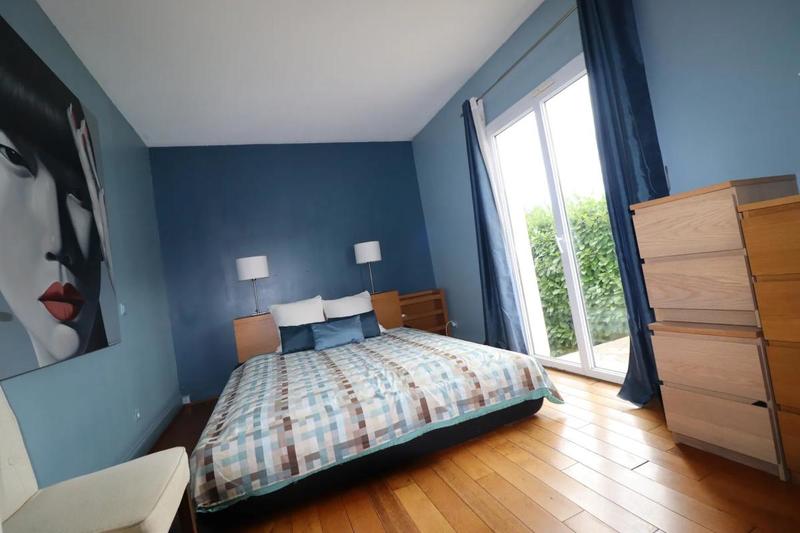 Maison - 260 m² - 7 pièces