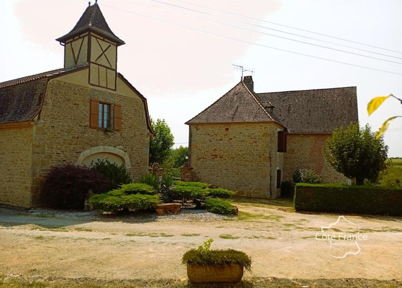 Maison chambre d'hôtes - 371 m² - 14 pièces