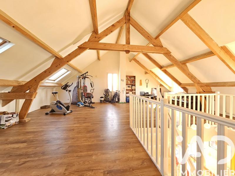 Maison - 260 m² - 7 pièces