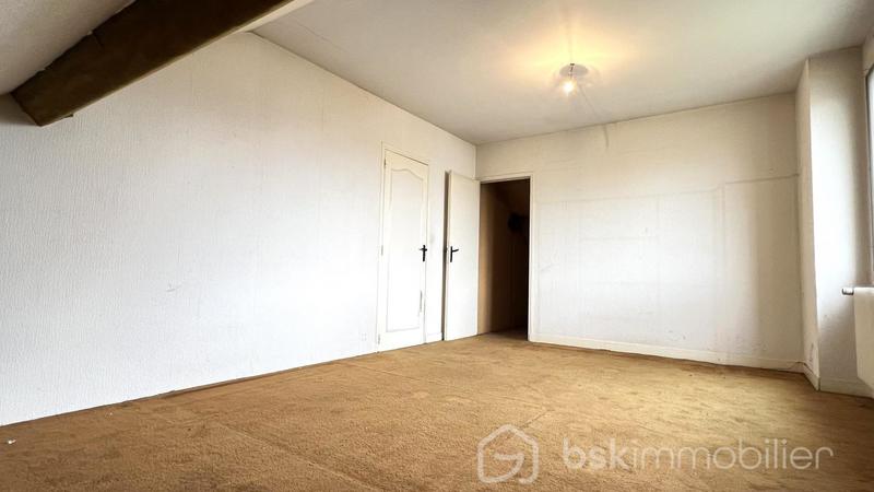 Maison traditionnelle - 142 m² - 6 pièces