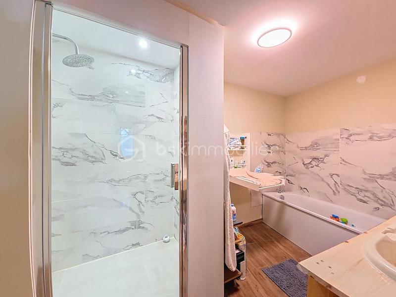 Maison - 104 m² - 5 pièces