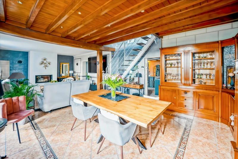 Maison - 131 m² - 6 pièces