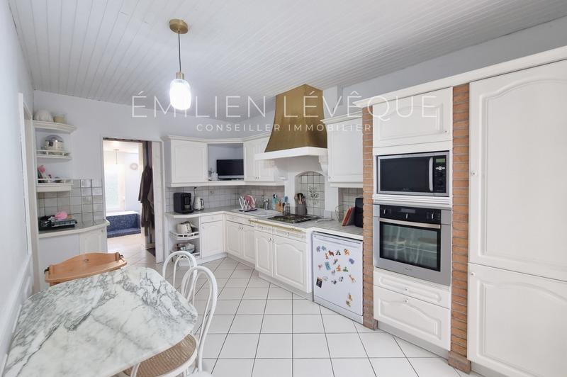 Maison - 136 m² - 7 pièces