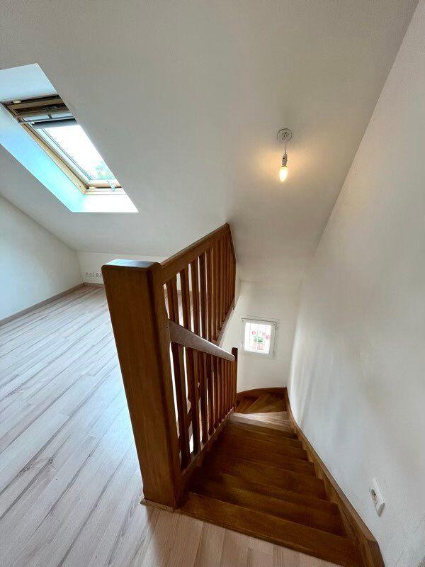 Maison - 87 m² - 7 pièces