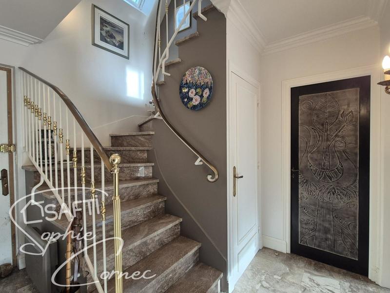 Maison - 123 m² - 7 pièces