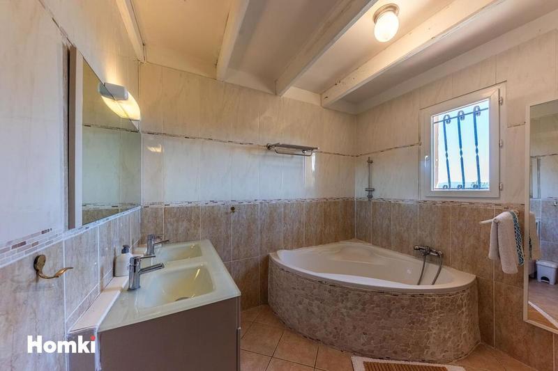 Villa - 185 m² - 5 pièces