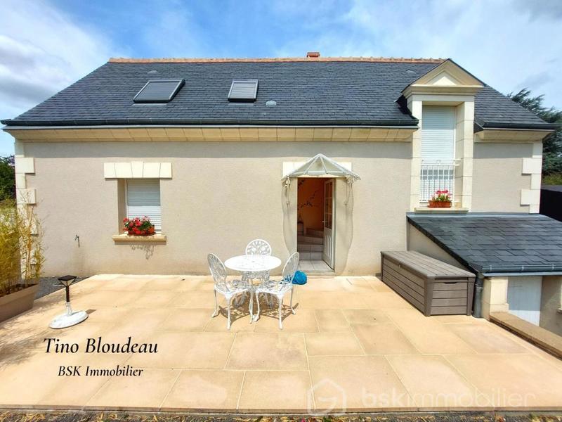 Maison - 180 m² - 8 pièces