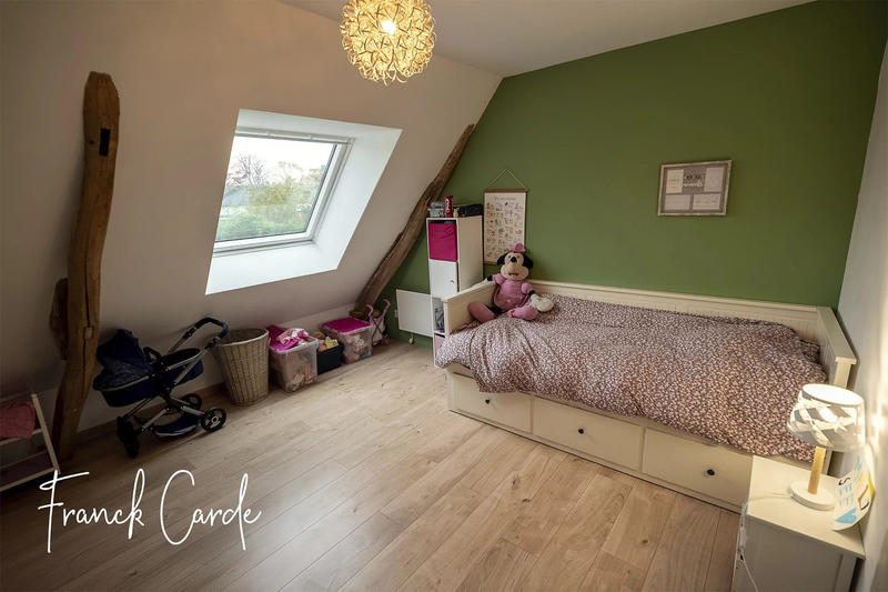 Maison - 268 m² - 11 pièces