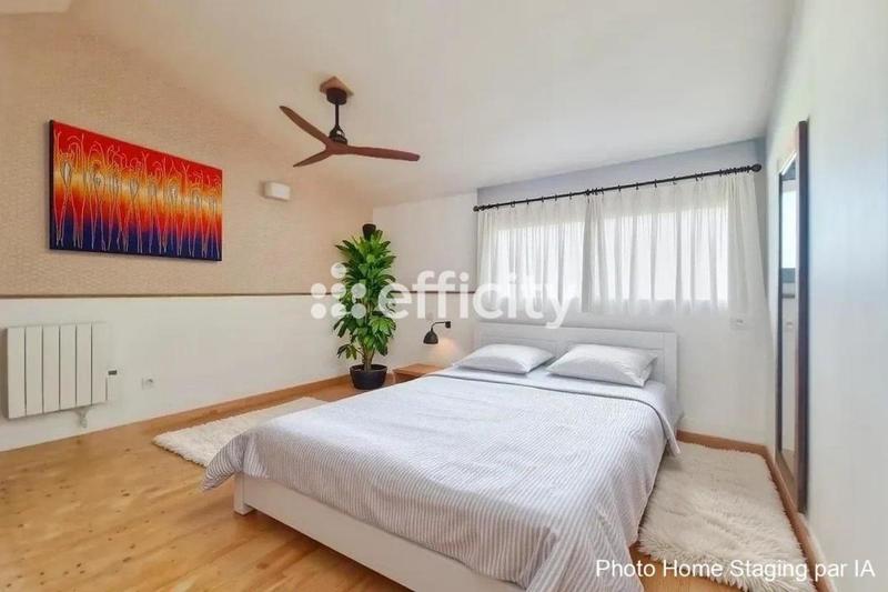 Maison - 194 m² - 5 pièces