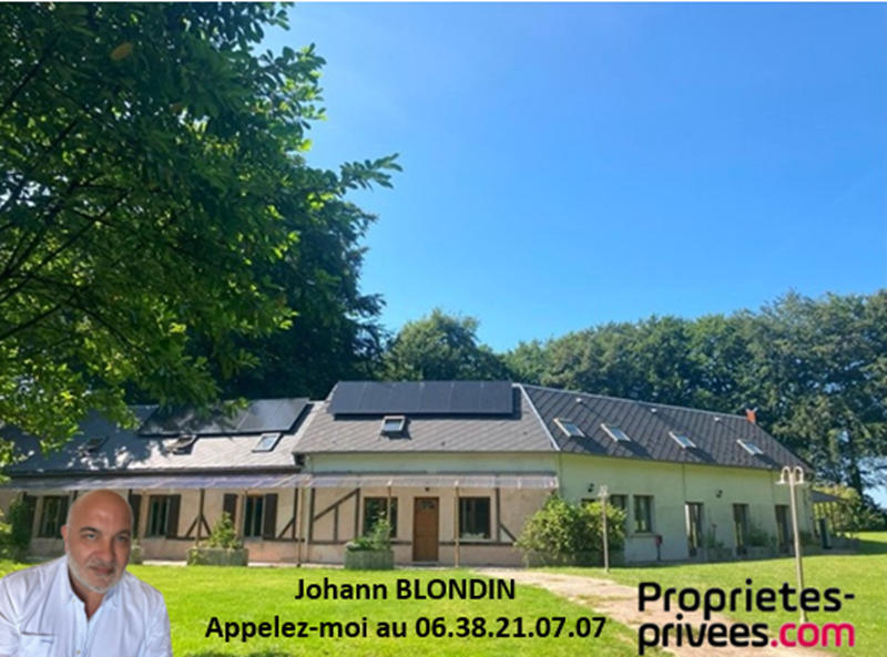 Maison - 528 m² - 25 pièces