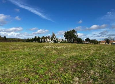 Terrain constructible - 1 406 m²