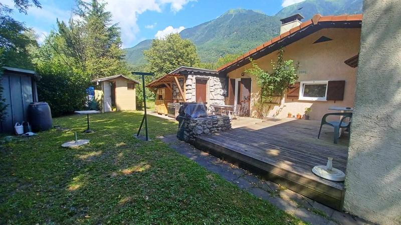 Maison - 101 m² - 5 pièces