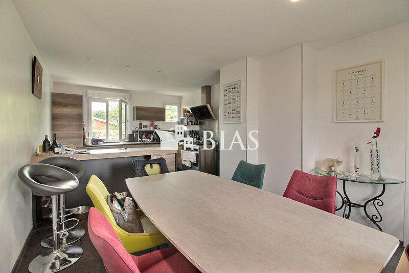 Maison - 96 m² - 4 pièces