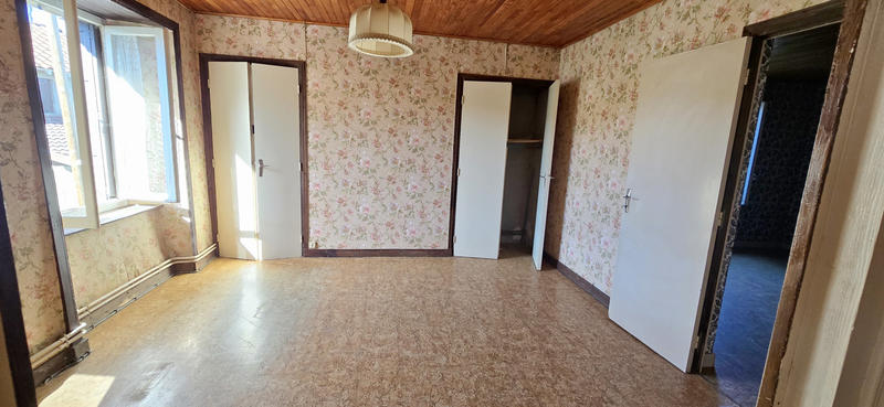 Maison de village - 120 m² - 7 pièces