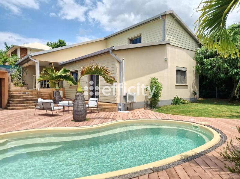 Maison - 163 m² - 5 pièces