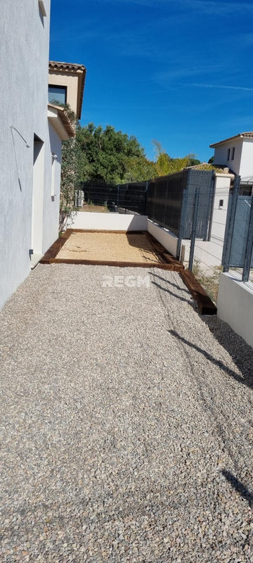 Maison - 105 m² - 4 pièces