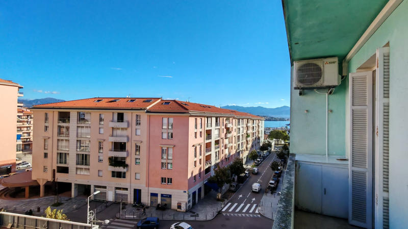 Appartement - 48 m² - 2 pièces