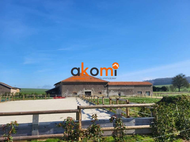 Maison - 422 m² - 6 pièces