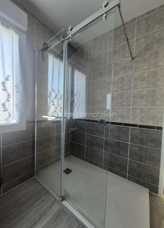 Maison - 101 m² - 5 pièces