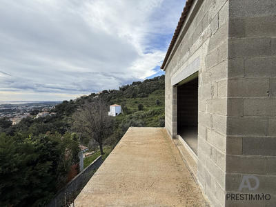 Maison - 203 m² - 5 pièces