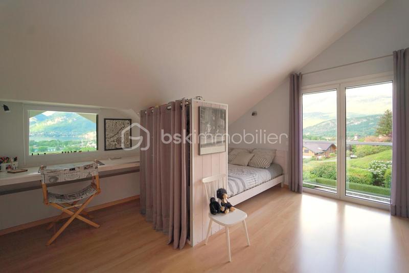 Demeure - 234 m² - 6 pièces