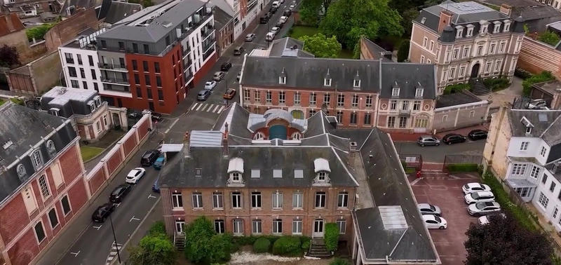 Appartement - 82 m² - 4 pièces