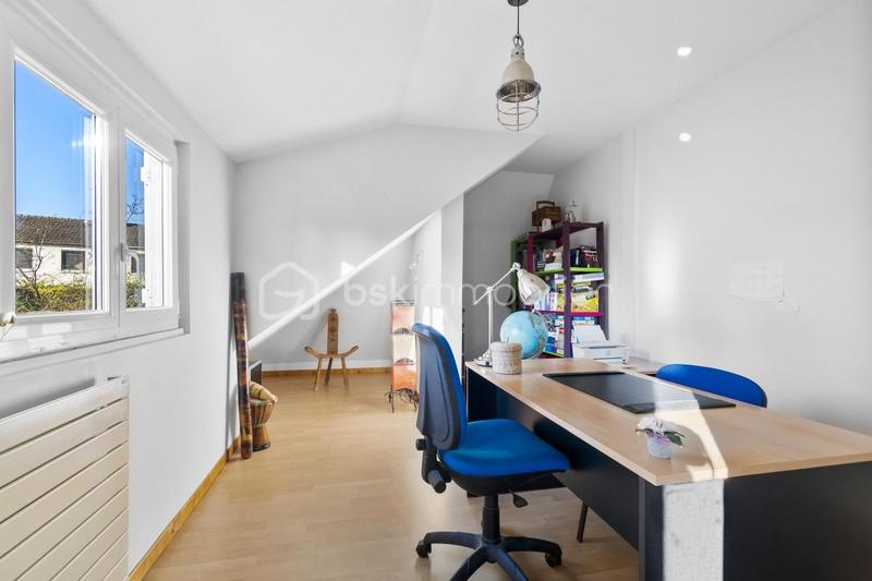 Maison - 189 m² - 8 pièces